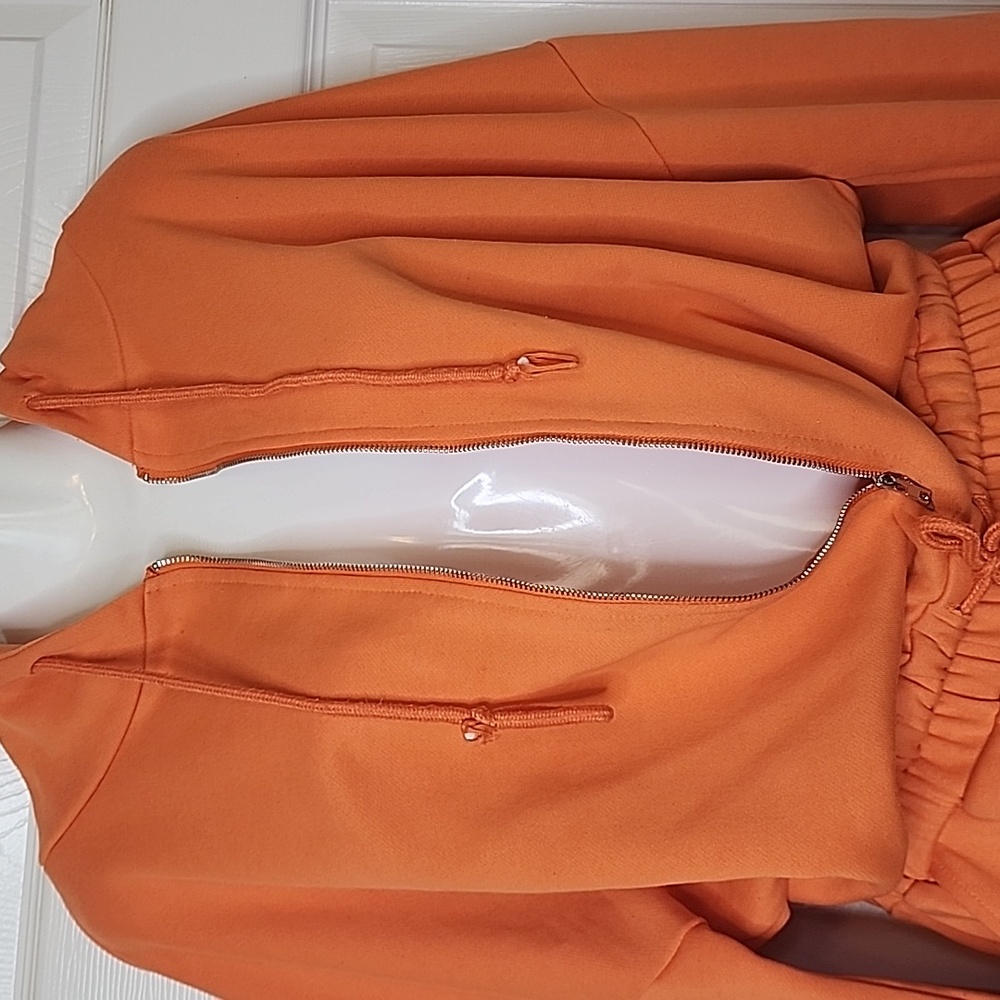 Tresor Cache Boutique Orange Hooded Zip-Up Longsleeve Romper Shorts - Picture 5 of 13
